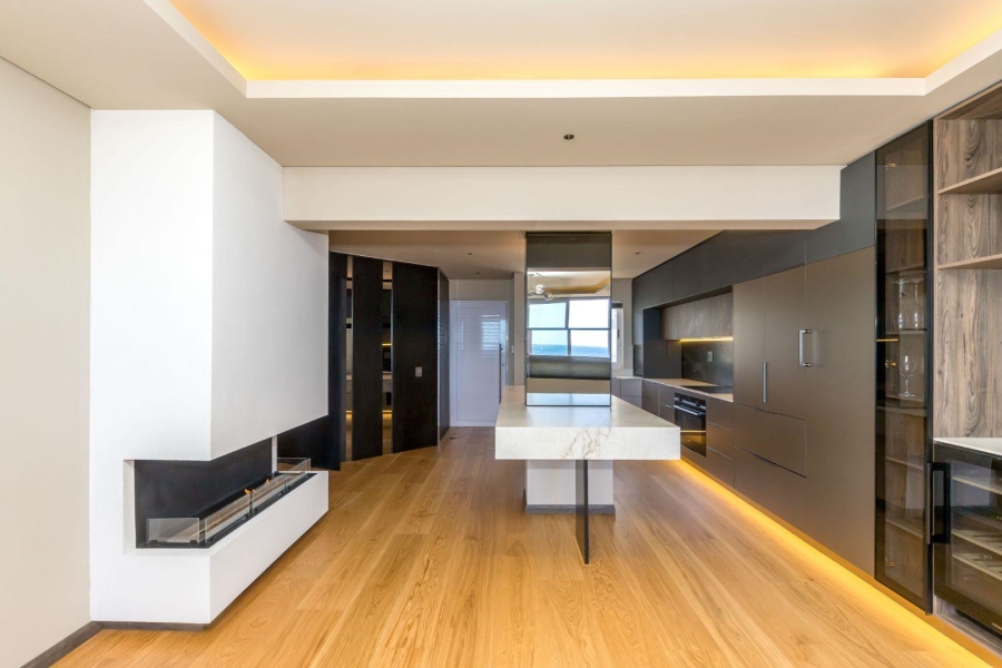 2 Bedroom Property for Sale in Sea Point Western Cape